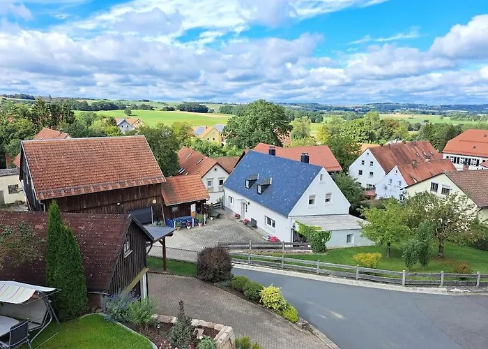 Juliane's Panorama-domizil In Nemmersdorf Appartement *